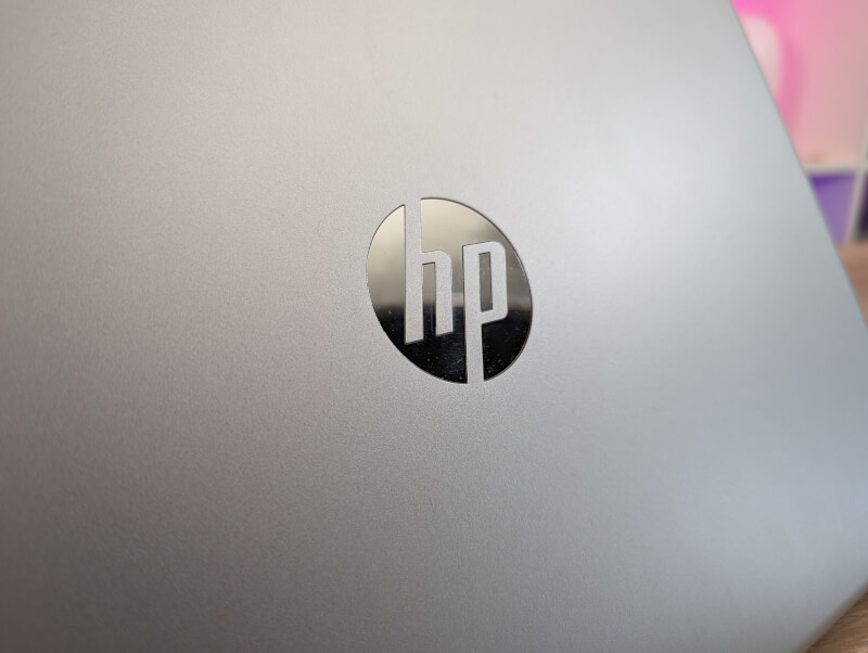 HP Laptop 15 HP logo.jpg
